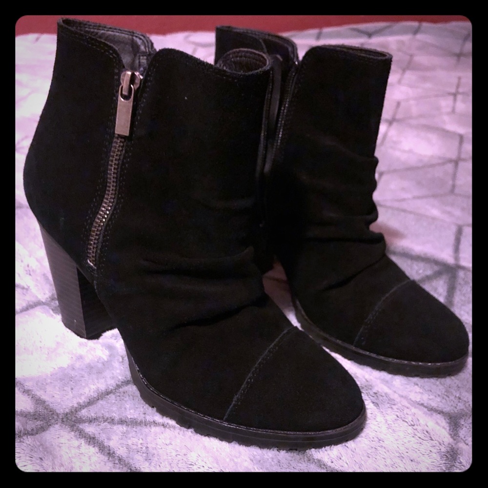 White Mountain Taft block-heel booties